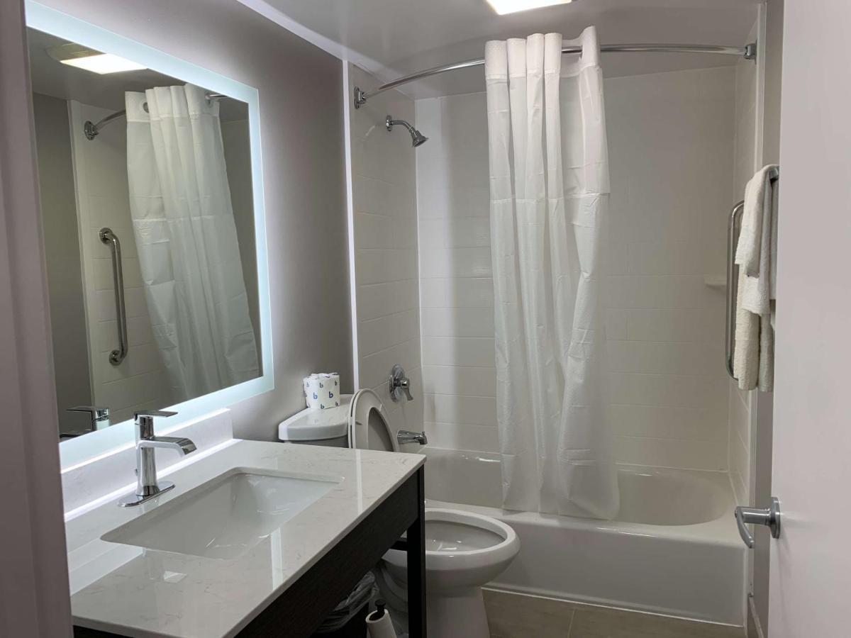 Hotel 6 Rockford, Il 2*