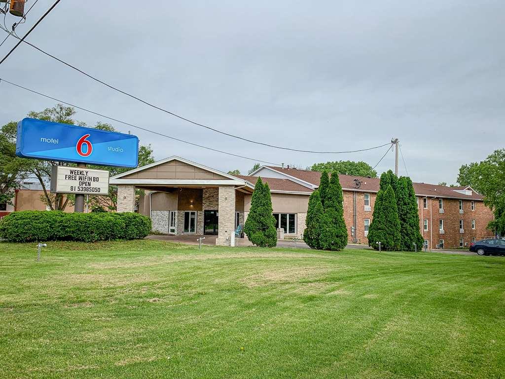 6 Rockford, Il