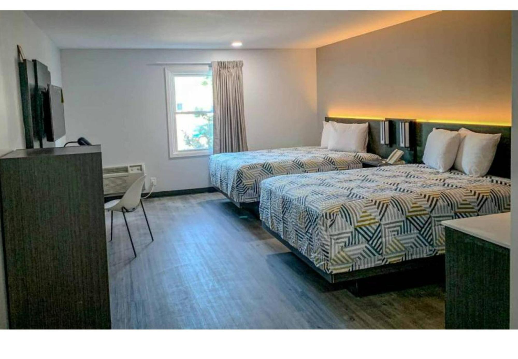 Hotel 6 Rockford, Il 4*